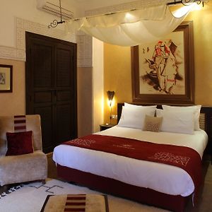 Camera standard con letto king size